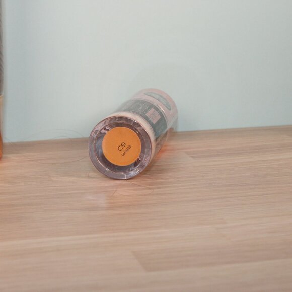 Makeup Revolution Assorted Makeup Bundle Lot of 16+ pieces BRAND NEW - Picture 13 of 16